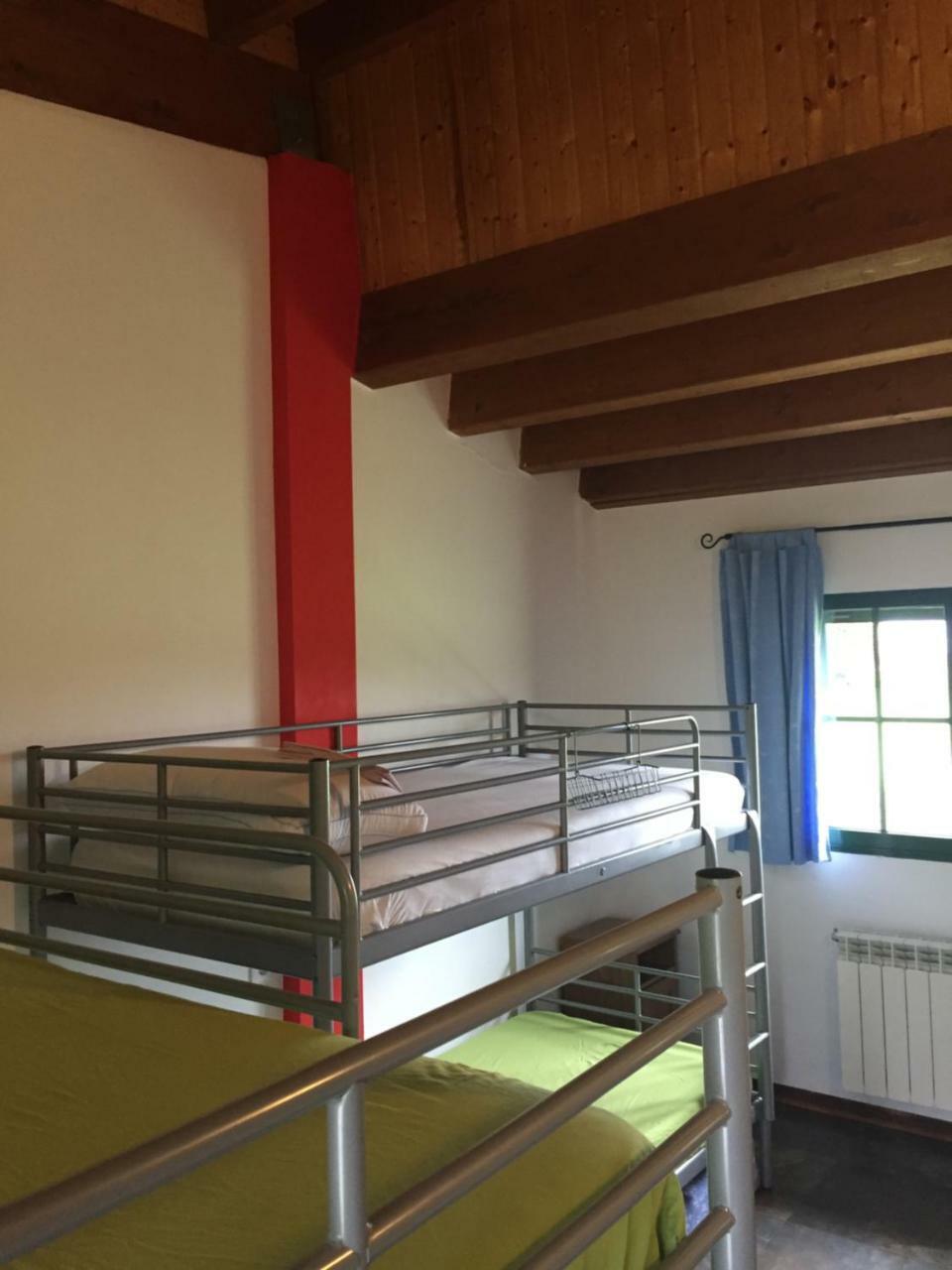 Albergue Paloma Y Lena Sarria Eksteriør billede