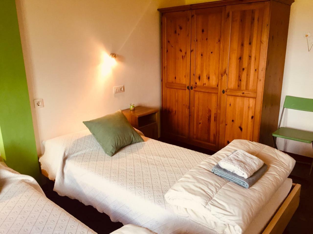 Albergue Paloma Y Lena Sarria Eksteriør billede