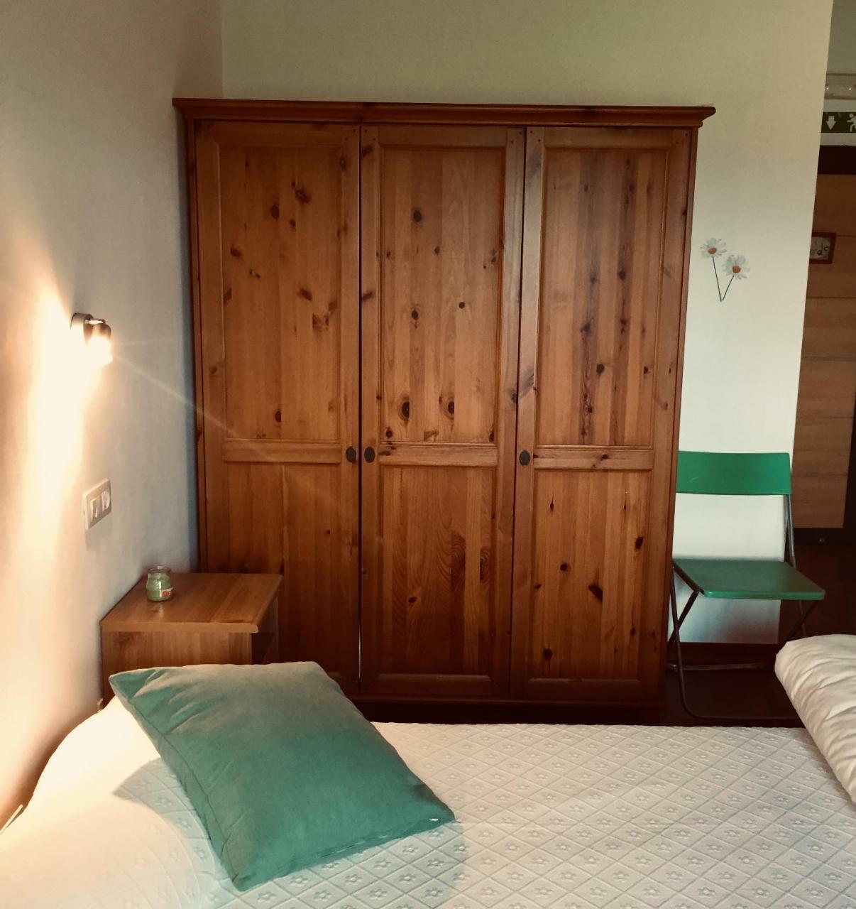 Albergue Paloma Y Lena Sarria Eksteriør billede